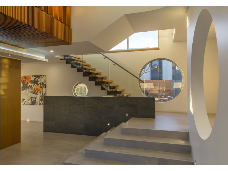 8 Taworri Way, City Beach WA 6015