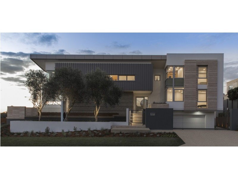 8 Taworri Way, City Beach WA 6015