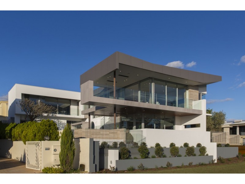 8 Taworri Way, City Beach WA 6015