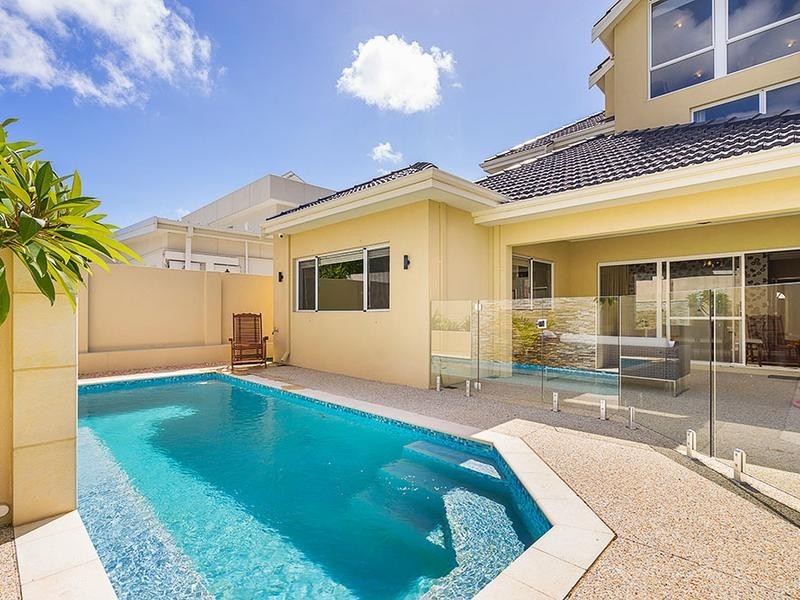 21 Appleberry Street, Churchlands WA 6018