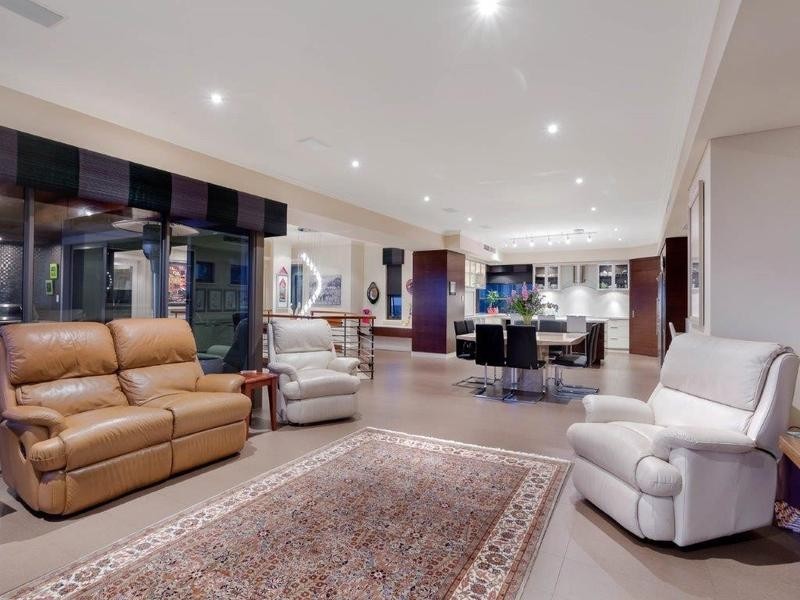 7A Stoneham Road, Attadale WA 6156