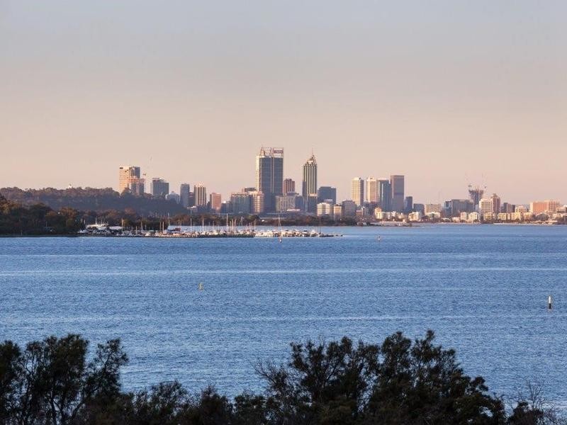 7A Stoneham Road, Attadale WA 6156