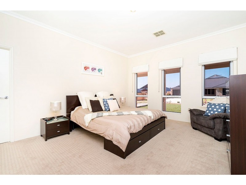 6 Canunda Link, Burns Beach WA 6028