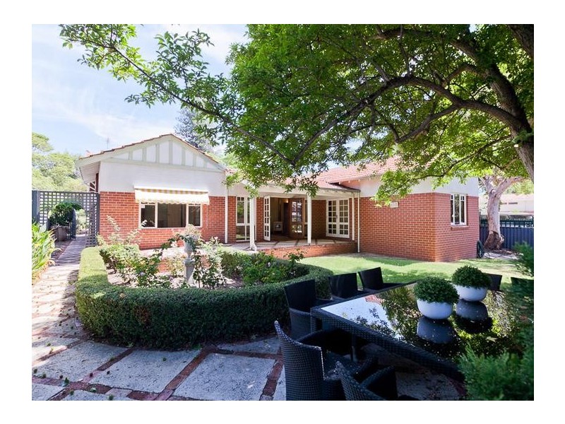 18 Tyrell Street, Nedlands WA 6009