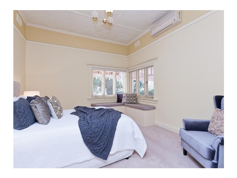 18 Tyrell Street, Nedlands WA 6009