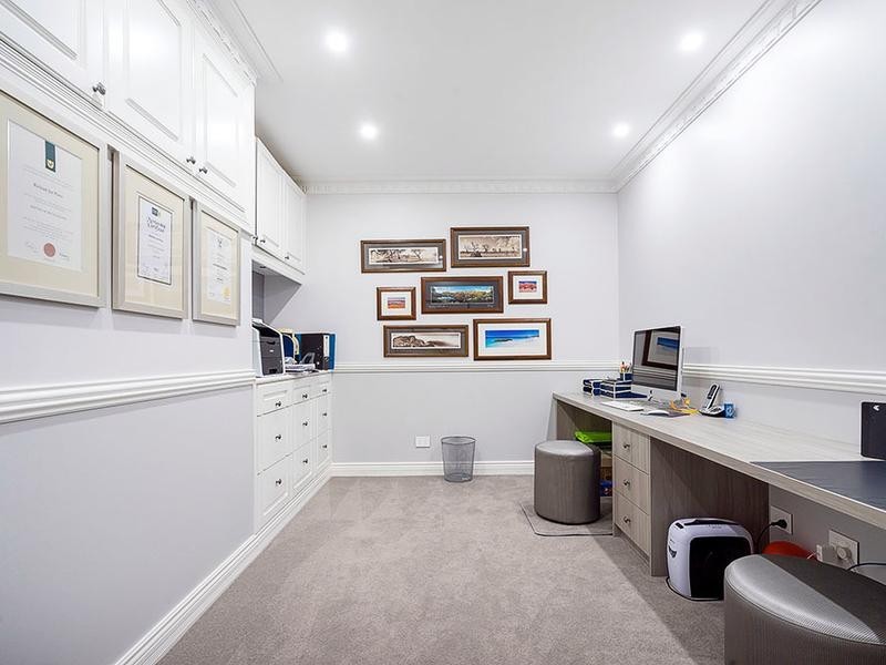 97 Melville Beach Road, Applecross WA 6153