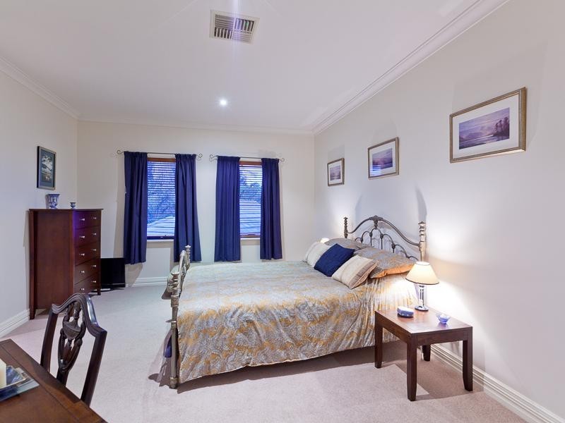 2 Palmer Street, Attadale WA 6156