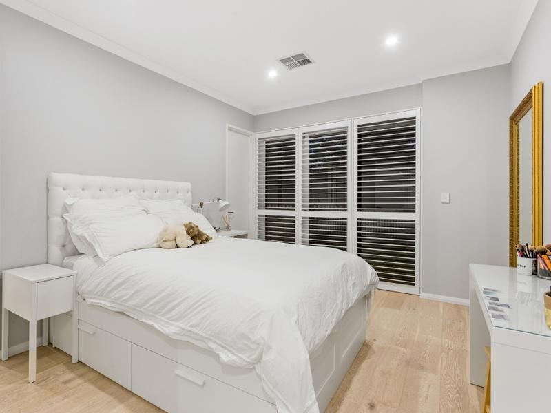 52 Kathleen Street, Cottesloe WA 6011