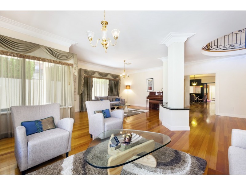 72 Philip Road, Dalkeith WA 6009