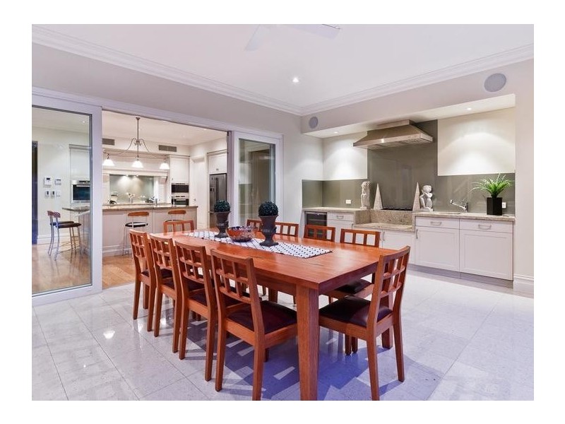 72 Waratah Avenue, Dalkeith WA 6009