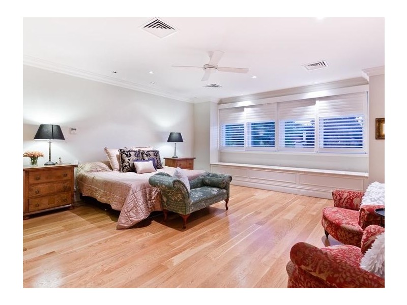 72 Waratah Avenue, Dalkeith WA 6009
