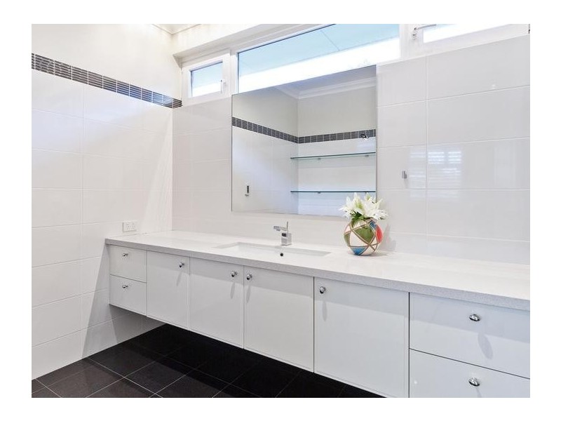 72 Waratah Avenue, Dalkeith WA 6009