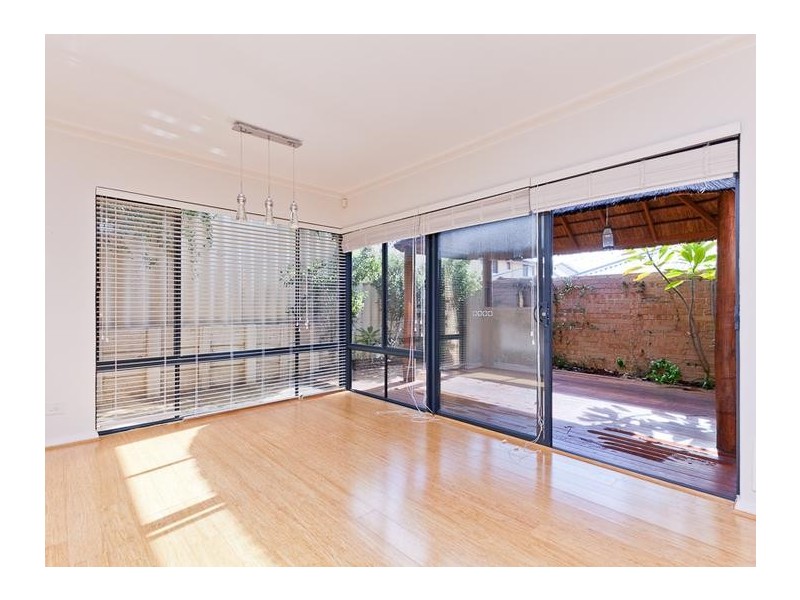 3/317 Scarborough Beach Road, Woodlands WA 6018