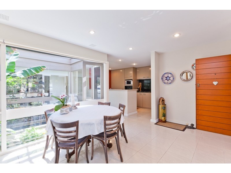 6 Freshwater Close, Claremont WA 6010