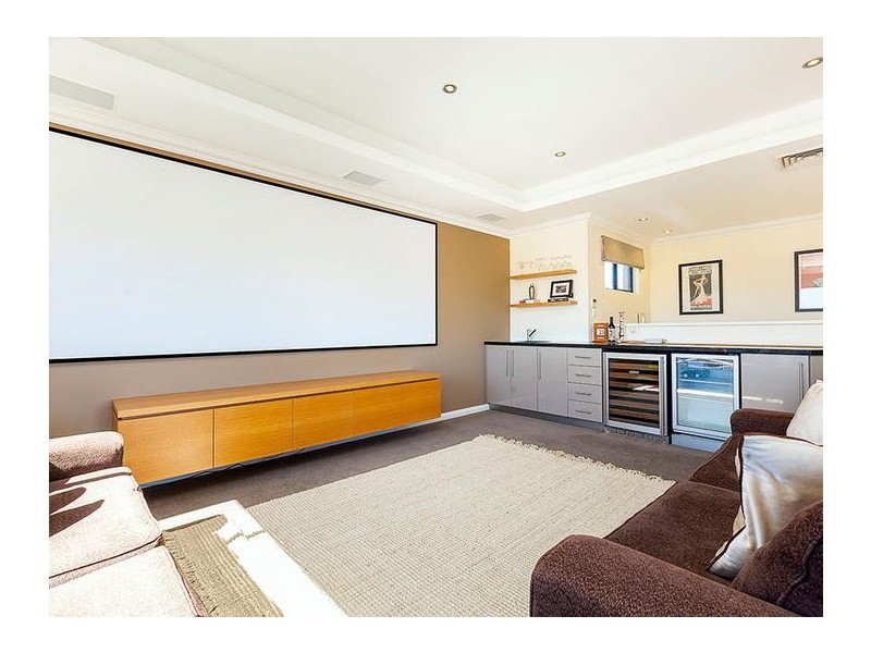 114 Sackville Terrace, Doubleview WA 6018