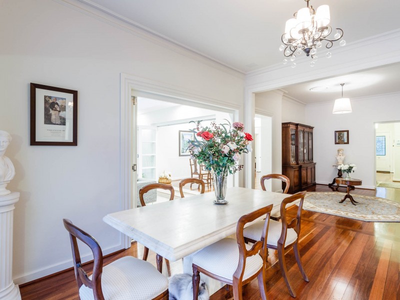 75 Mountjoy Road, Nedlands WA 6009