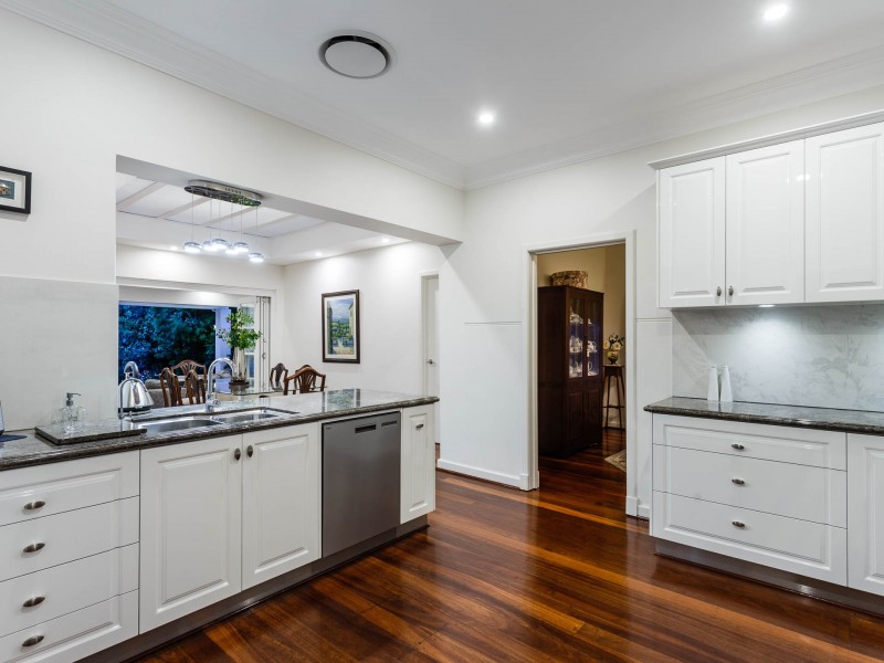 75 Mountjoy Road, Nedlands WA 6009