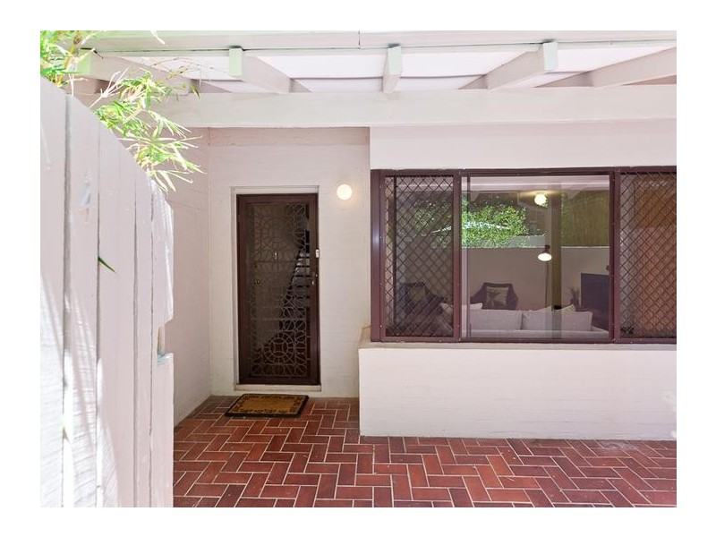 4/15 Cook Street, Crawley WA 6009