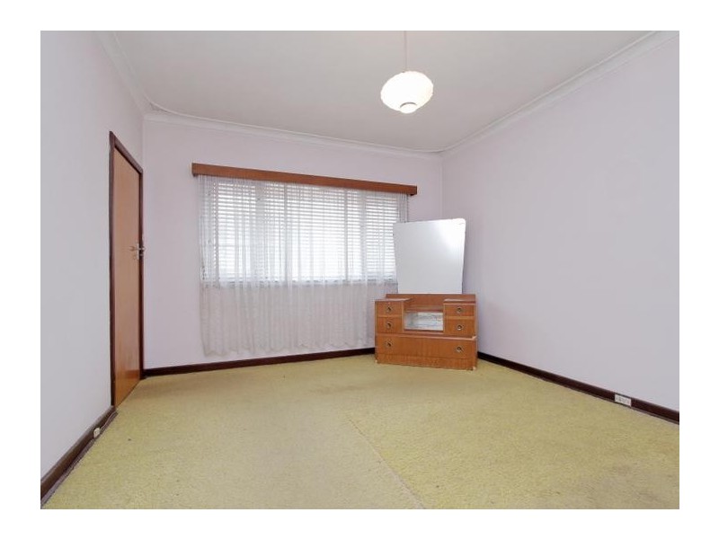 281 Grand Promenade, Dianella WA 6059