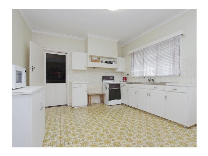 281 Grand Promenade, Dianella WA 6059