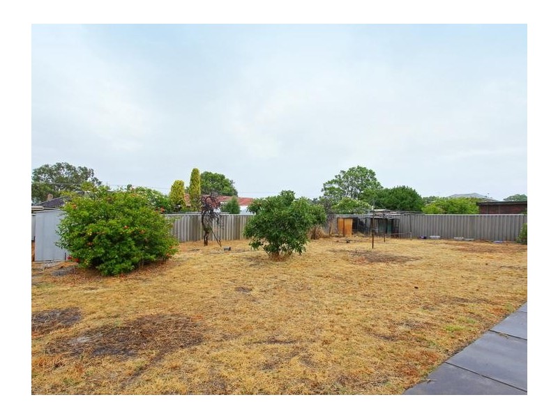 281 Grand Promenade, Dianella WA 6059