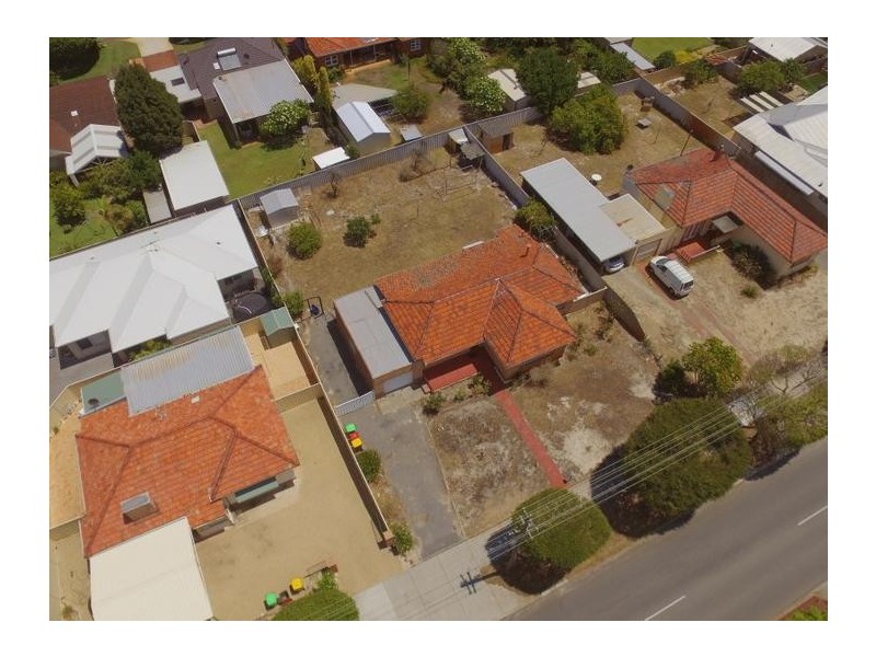 281 Grand Promenade, Dianella WA 6059