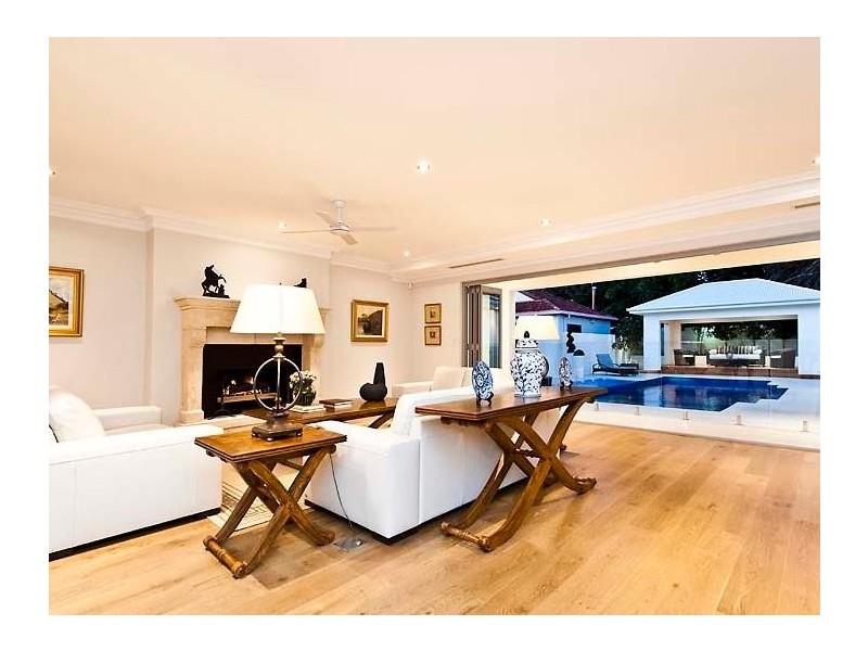 25 Circe Circle, Dalkeith WA 6009