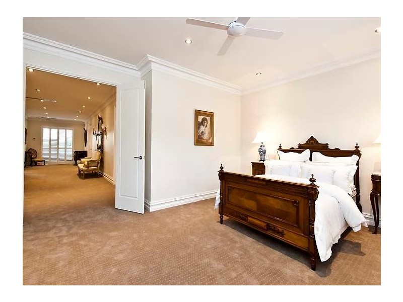 25 Circe Circle, Dalkeith WA 6009