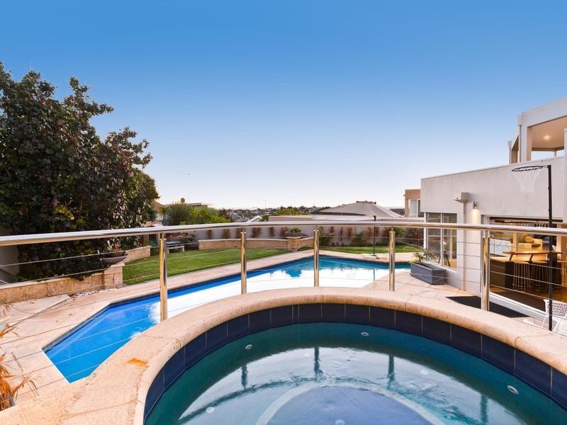 1A Woodhouse Road, East Fremantle WA 6158