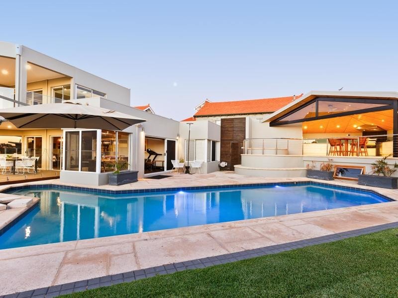 1A Woodhouse Road, East Fremantle WA 6158