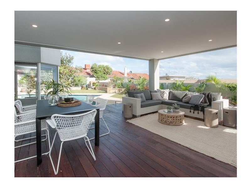 1A Woodhouse Road, East Fremantle WA 6158