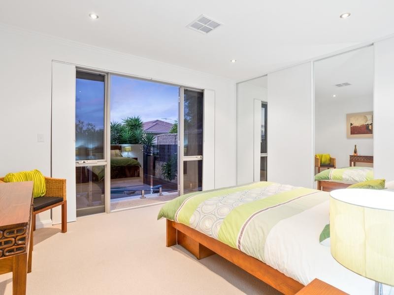 48 Locke Crescent, East Fremantle WA 6158
