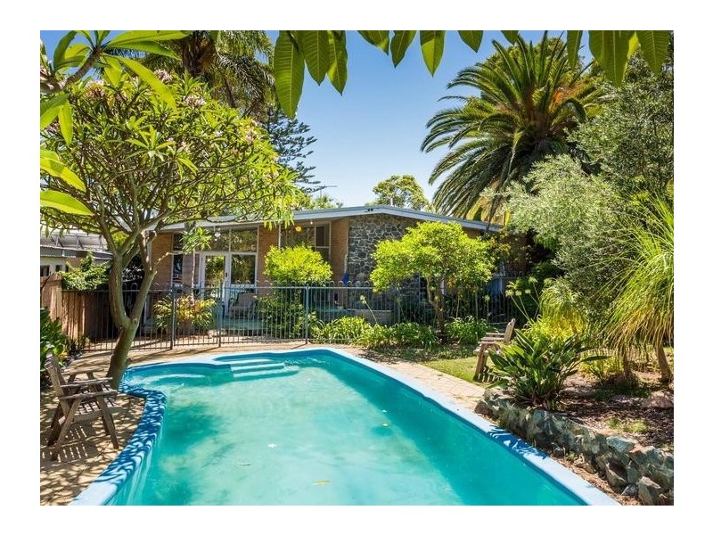 19A Chiswick Street, Wembley Downs WA 6019