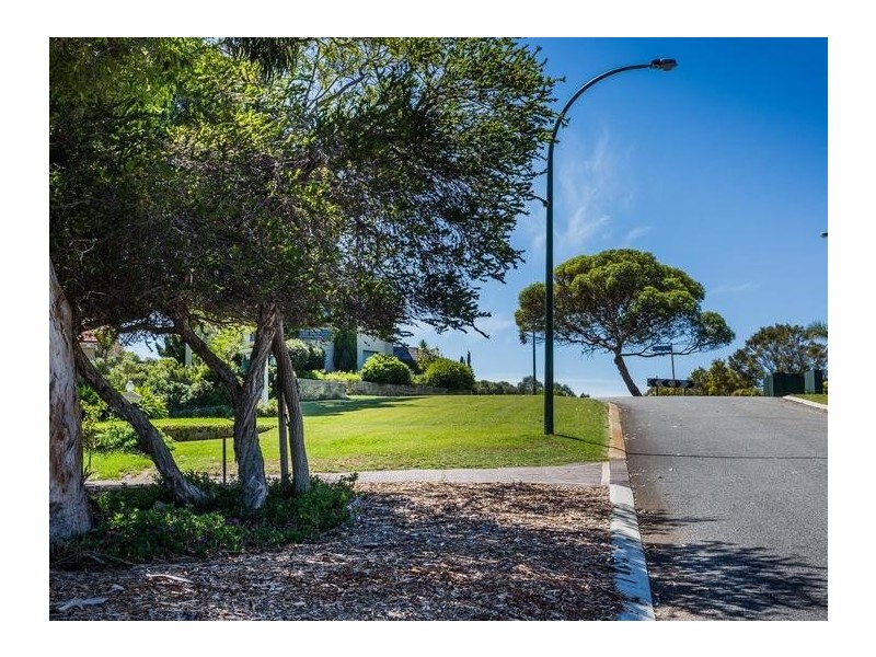 19A Chiswick Street, Wembley Downs WA 6019