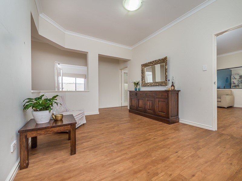 3 Jalna Way, Carramar WA 6031
