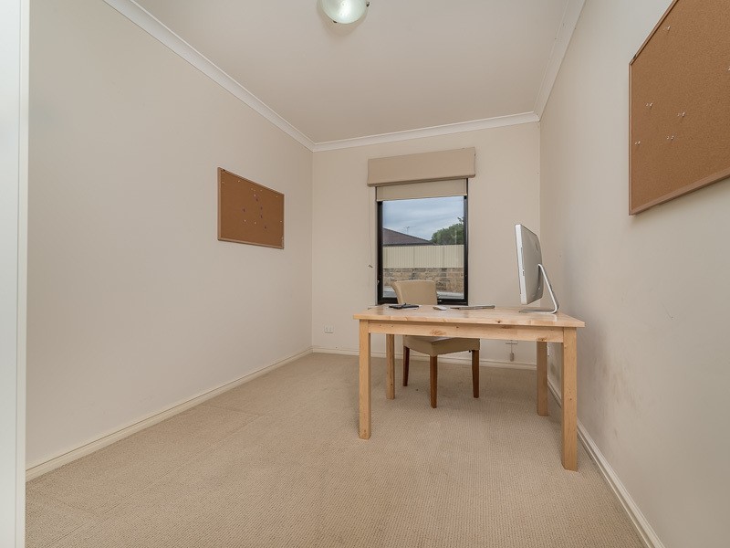 3 Jalna Way, Carramar WA 6031