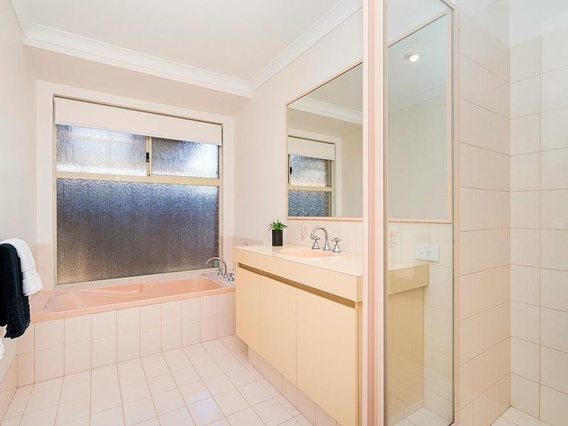 10 St Pierre Circuit, Currambine WA 6028