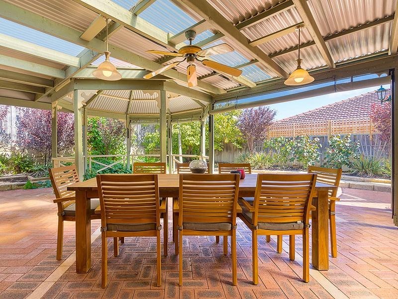 10 St Pierre Circuit, Currambine WA 6028