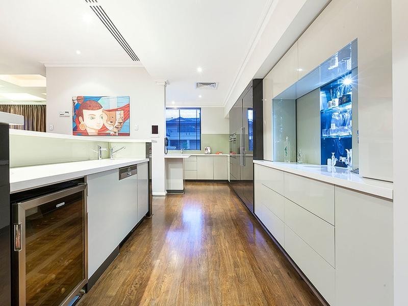 38 Hobbs Avenue, Dalkeith WA 6009