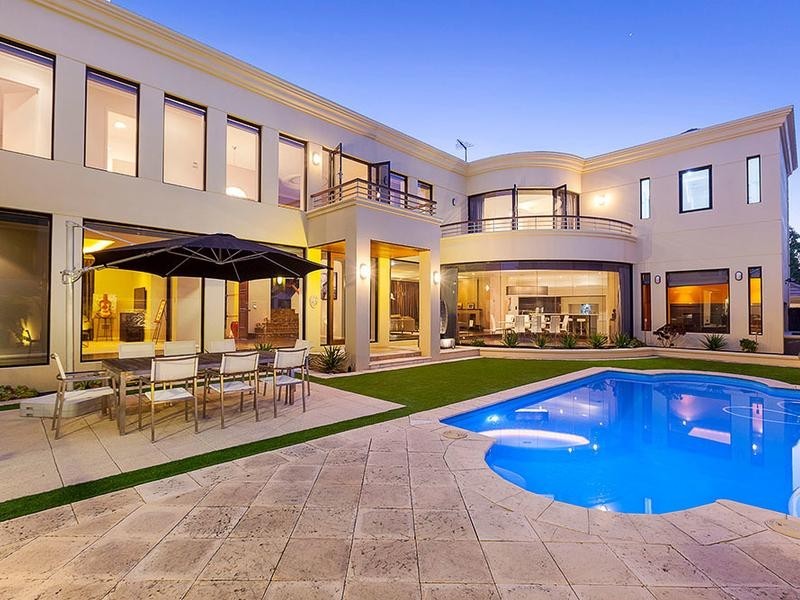 38 Hobbs Avenue, Dalkeith WA 6009