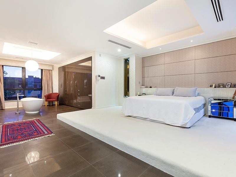 38 Hobbs Avenue, Dalkeith WA 6009