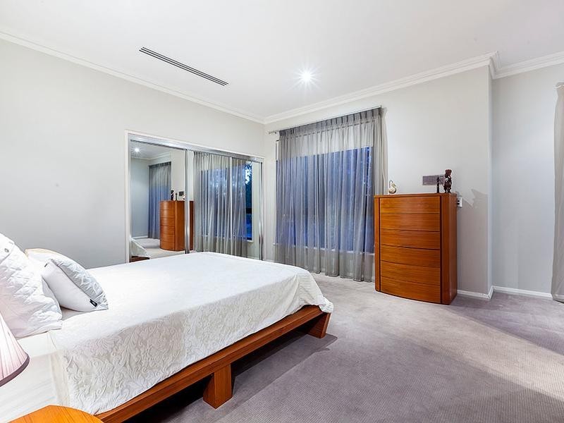 38 Hobbs Avenue, Dalkeith WA 6009