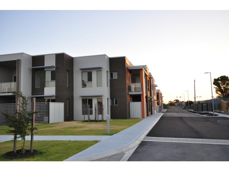 2/16 Grey Street, Cannington WA 6107