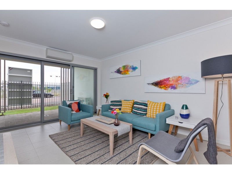 2/16 Grey Street, Cannington WA 6107