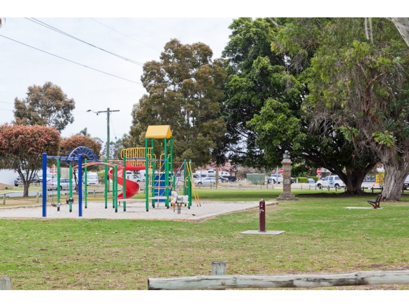 71/16 Grey Street, Cannington WA 6107