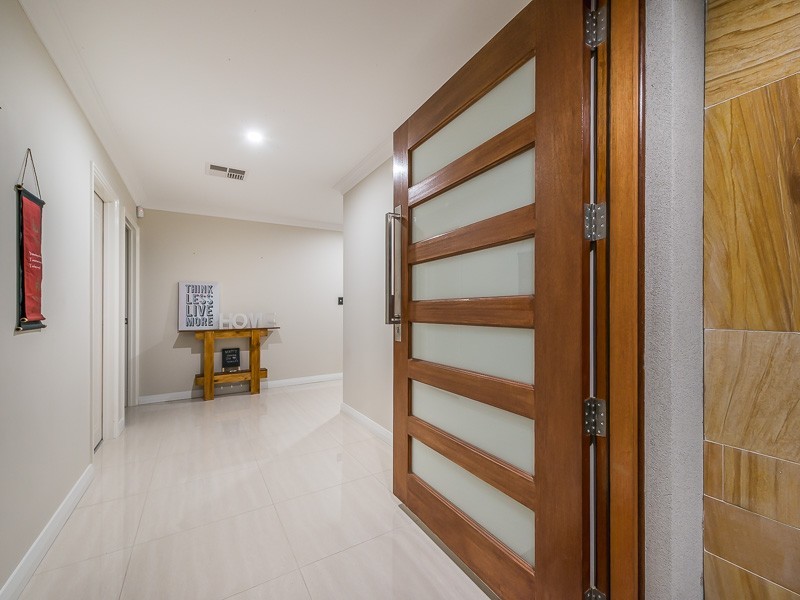 2 Anneen Link, Landsdale WA 6065