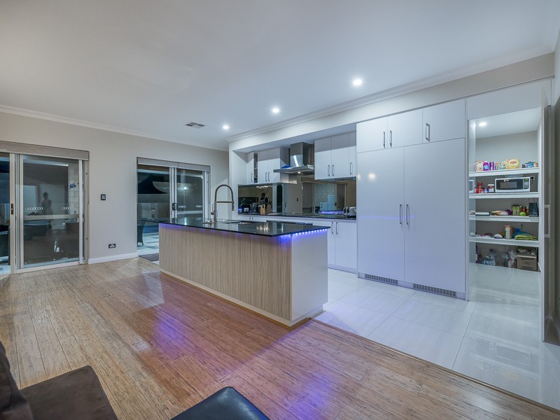 2 Anneen Link, Landsdale WA 6065