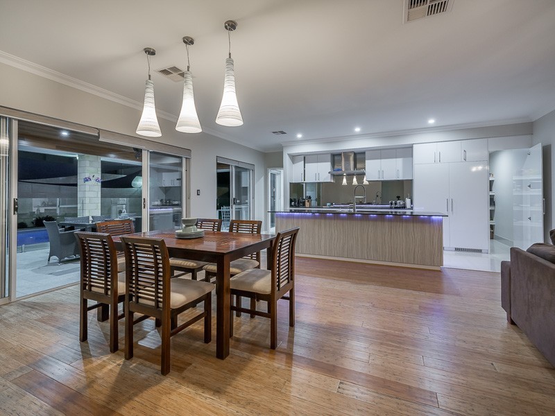 2 Anneen Link, Landsdale WA 6065