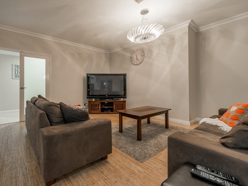 2 Anneen Link, Landsdale WA 6065