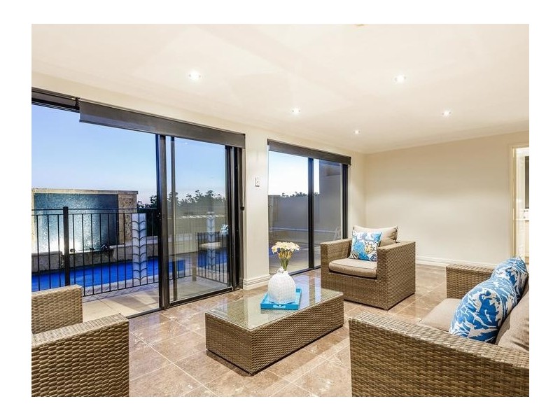 10 Helpman Close, Mosman Park WA 6012